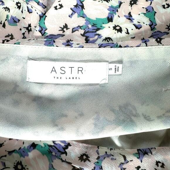 NEW ASTR The Label SANTORINI Chiffon FLORAL Puffy ONE SHOULDER Midi DRESS Sz S - Picture 6 of 8